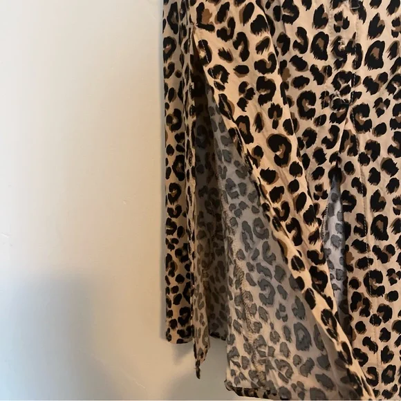 Divided Leopard Print Midi Skirt - Picture 3 of 5